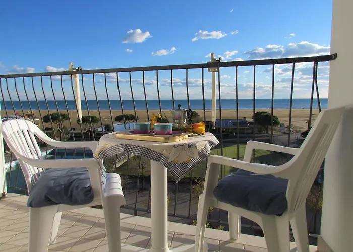 Beachfront Flat With View Appartement *