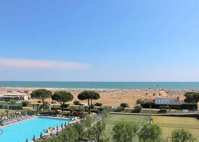 Appartement Beachfront Flat With View *