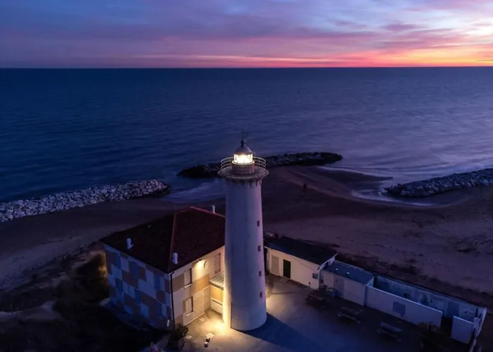 Appartement Beachfront Flat With View *