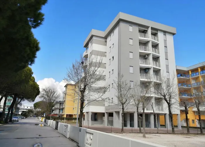 Beachfront Flat With View Bibione