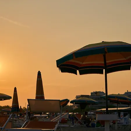 Luminous Flat With Frontal Sea View - Beahost Lejlighed Bibione